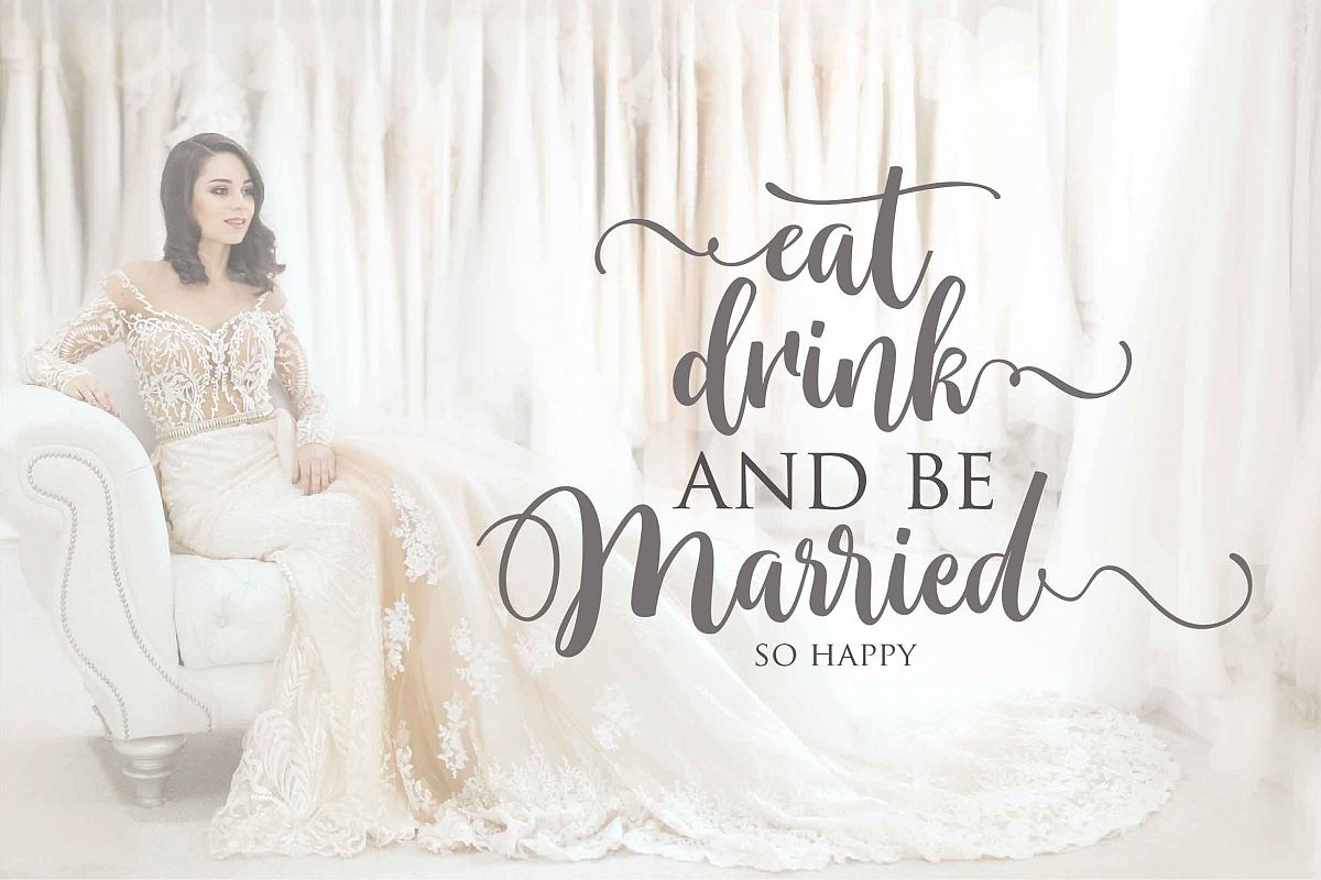 Monttassic - Luxury Script Font example image